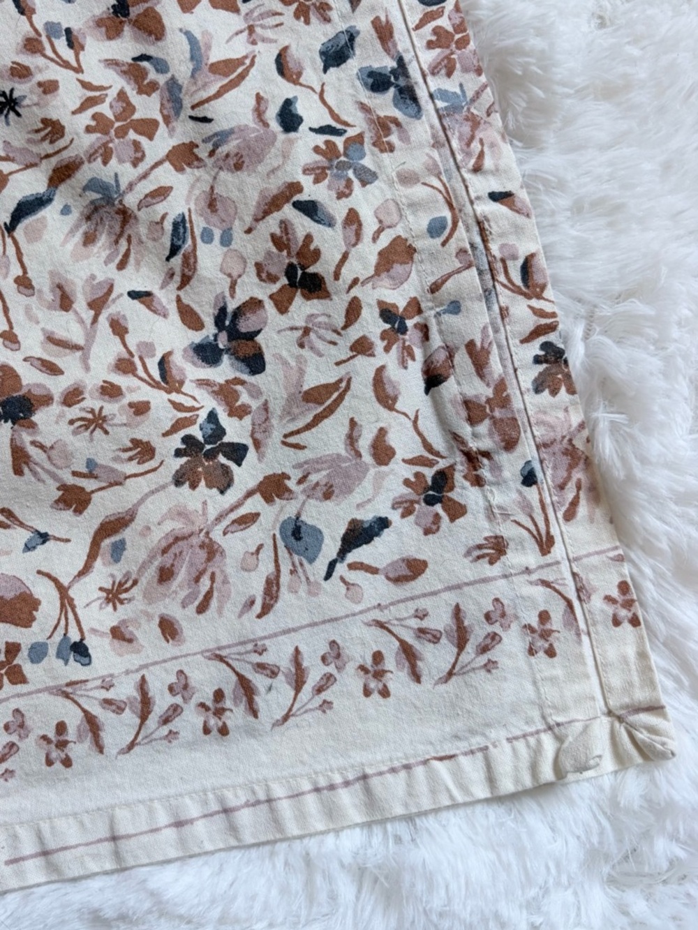 Studio McGee 100% Cotton Floral Spring Tablecloth Size 82inx60in